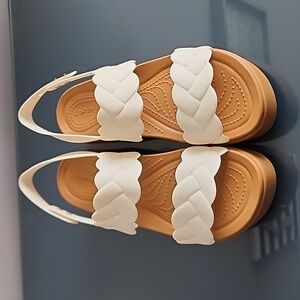 Women's Cream Sandals